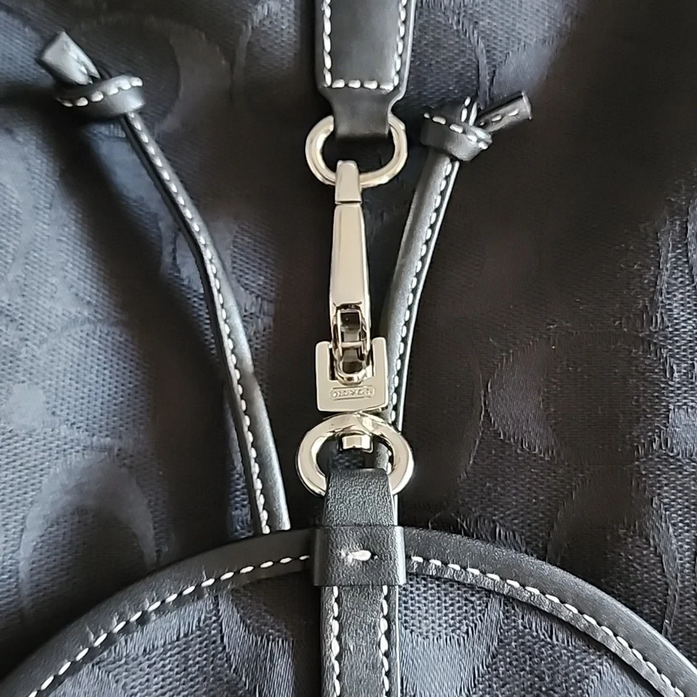 Vintage Signature Black Coach Small Backpack Purse - Picture 7 of 8